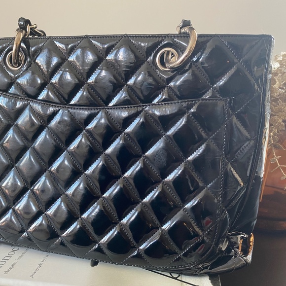 Chanel Grand Shopping Tote in Black Patent Leather | Classic CC Shopper Bag - Picture 2 of 9
